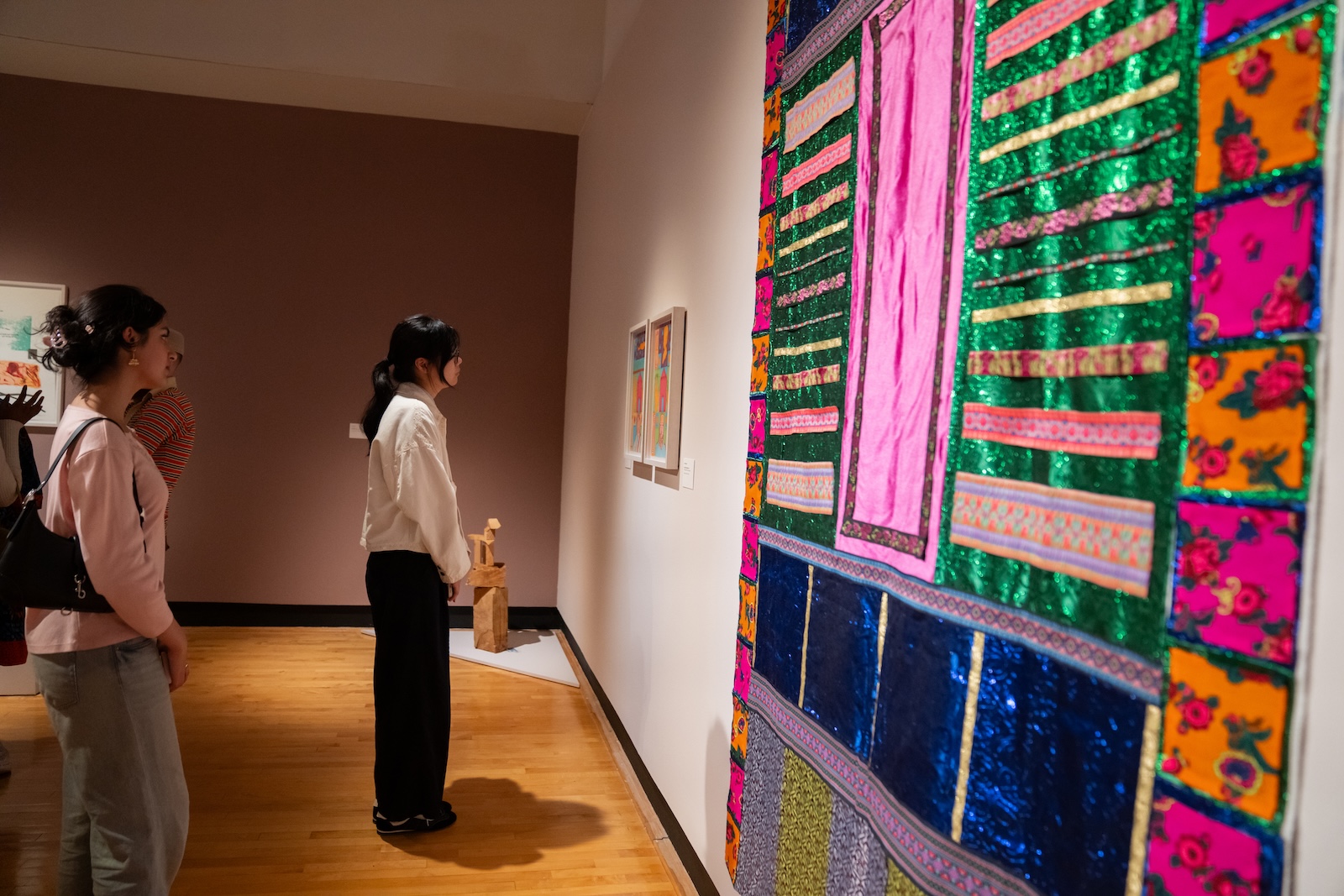 Crossing Disciplines to Rethink the Presentation of Islamic Art image